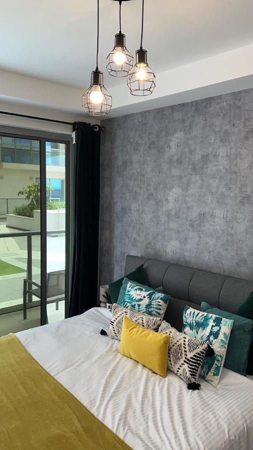 Beach Dream - A Luxury 1 Bedroom Apartment With Direct Beach Access ラアス・アル・ハイマ エクステリア 写真